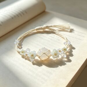 ELA BOUTIQUE |WHITE CRYSTAL BRACELET