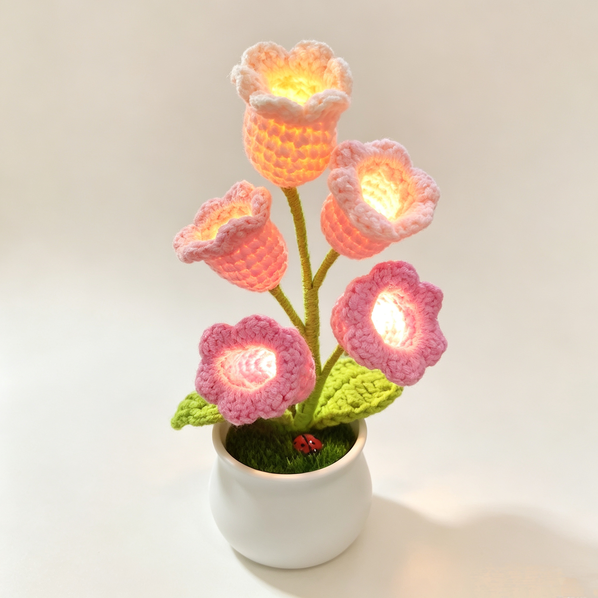 ELA BOUTIQUE | PINK BELLFLOWER LAMP
