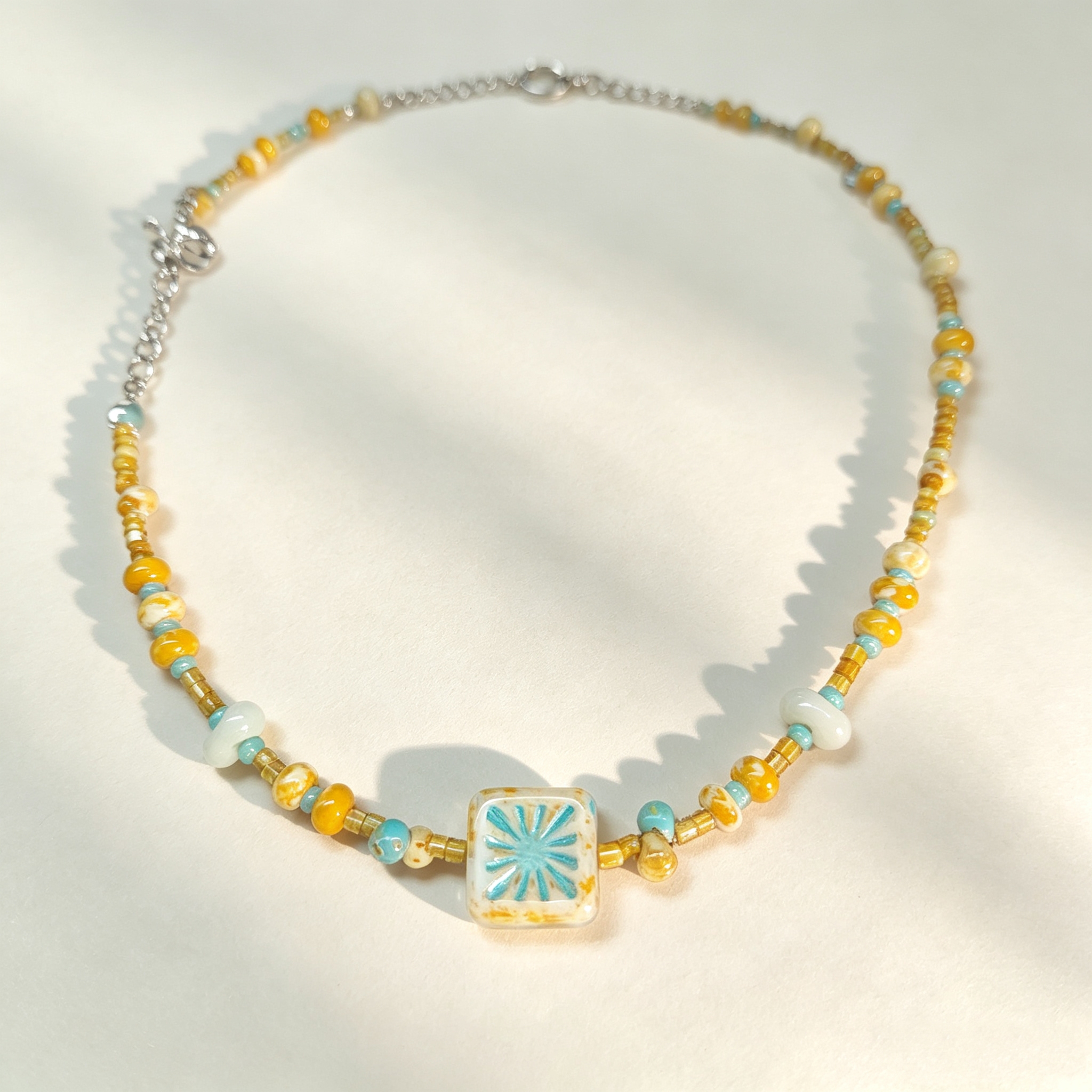 ELA BOUTIQUE |SQUARE SUNBURST NECKLACE
