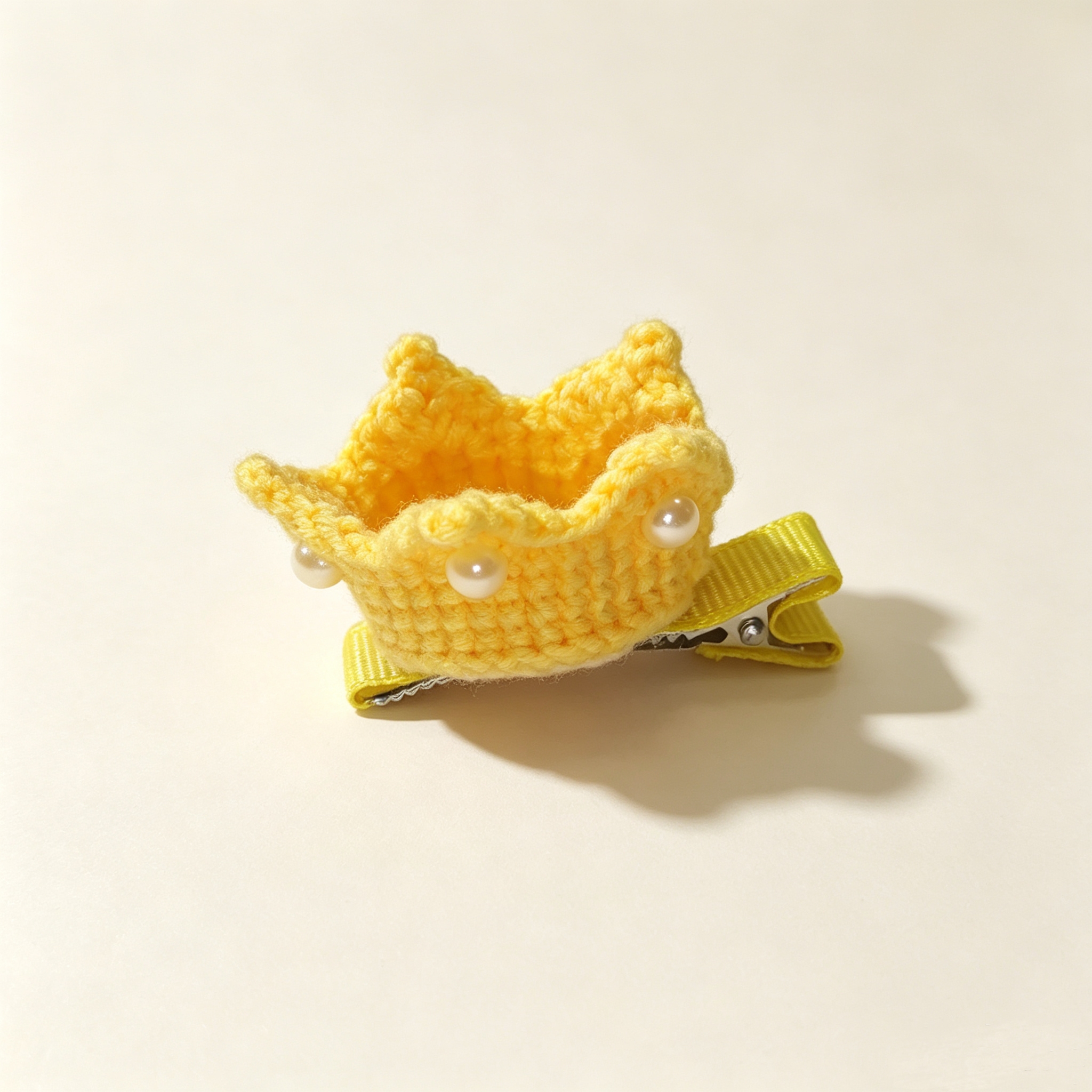 ELA BOUTIQUE |CROCHET YELLOW CROWN PEARL HAIR CLIP