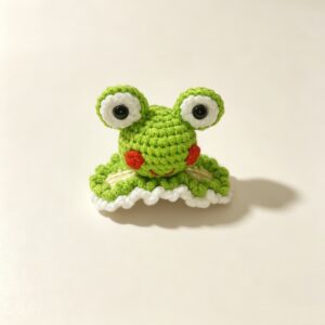 ELA BOUTIQUE |CROCHET GREEN FROG HAIR CLIP