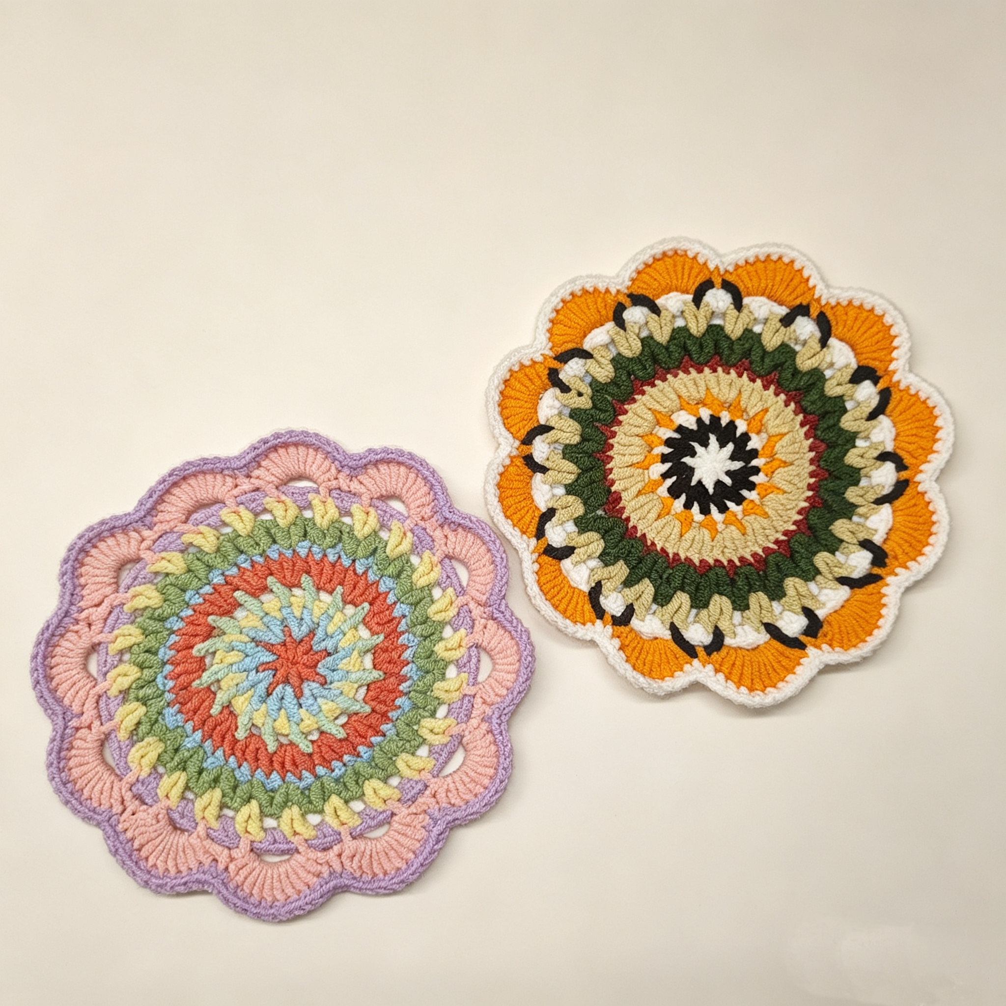 ELA BOUTIQUE| CROCHET ROUND FLORAL COASTER